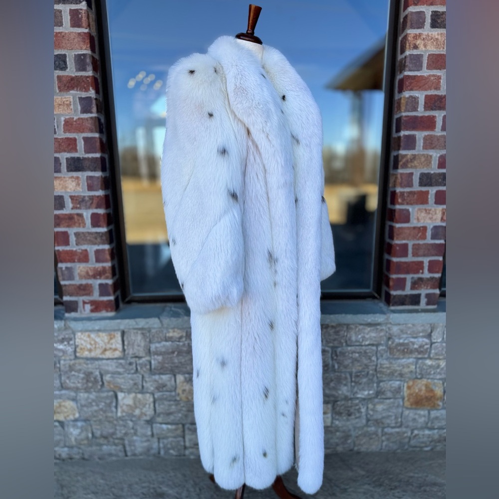 8/10 Full Length White Blush Lynx Dyed Fox Fur Coat Park Place Furs Real Fur